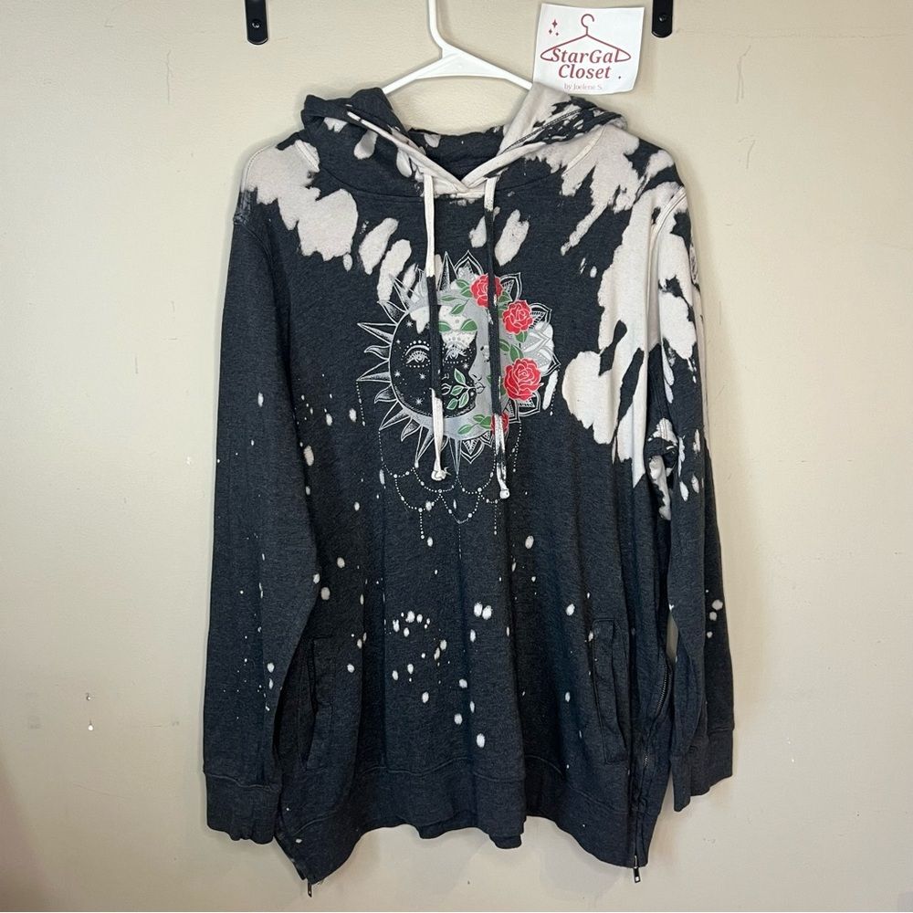 EUC | Torrid | Pullover Hoodie | Charcoal Gray Bleached Tie Dye | 2 (2XL)